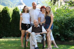 90 let primarija mag. Franca Urlepa  3